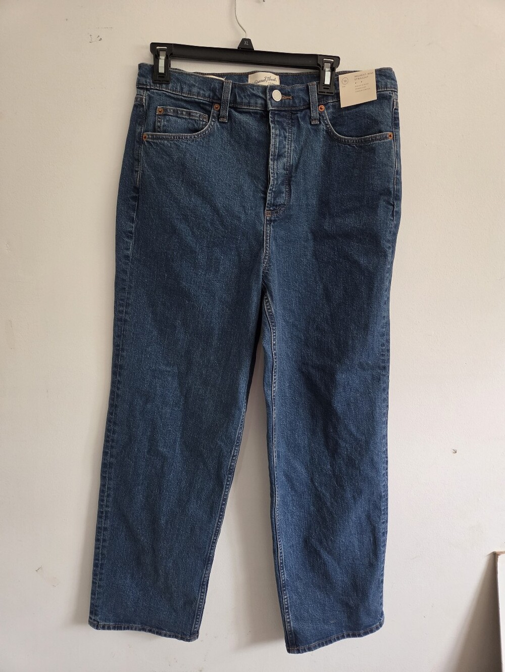 Universal Thread Dark Blue Relaxed High-Rise Jeans NWT